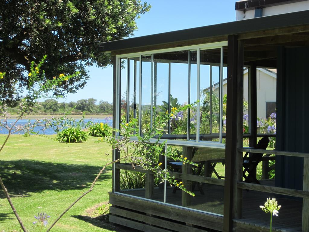 Lakes Entrance Waterfront Cottages With King Beds Exterior foto