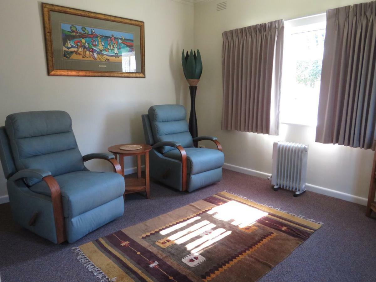 Lakes Entrance Waterfront Cottages With King Beds Exterior foto